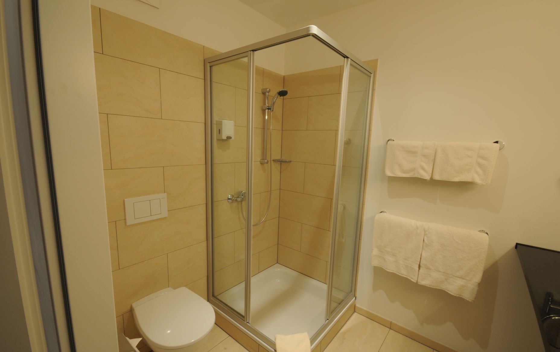 Badezimmer im Fairmotel, Dornbirn  Badezimmer im Fairmotel, Dornbirn