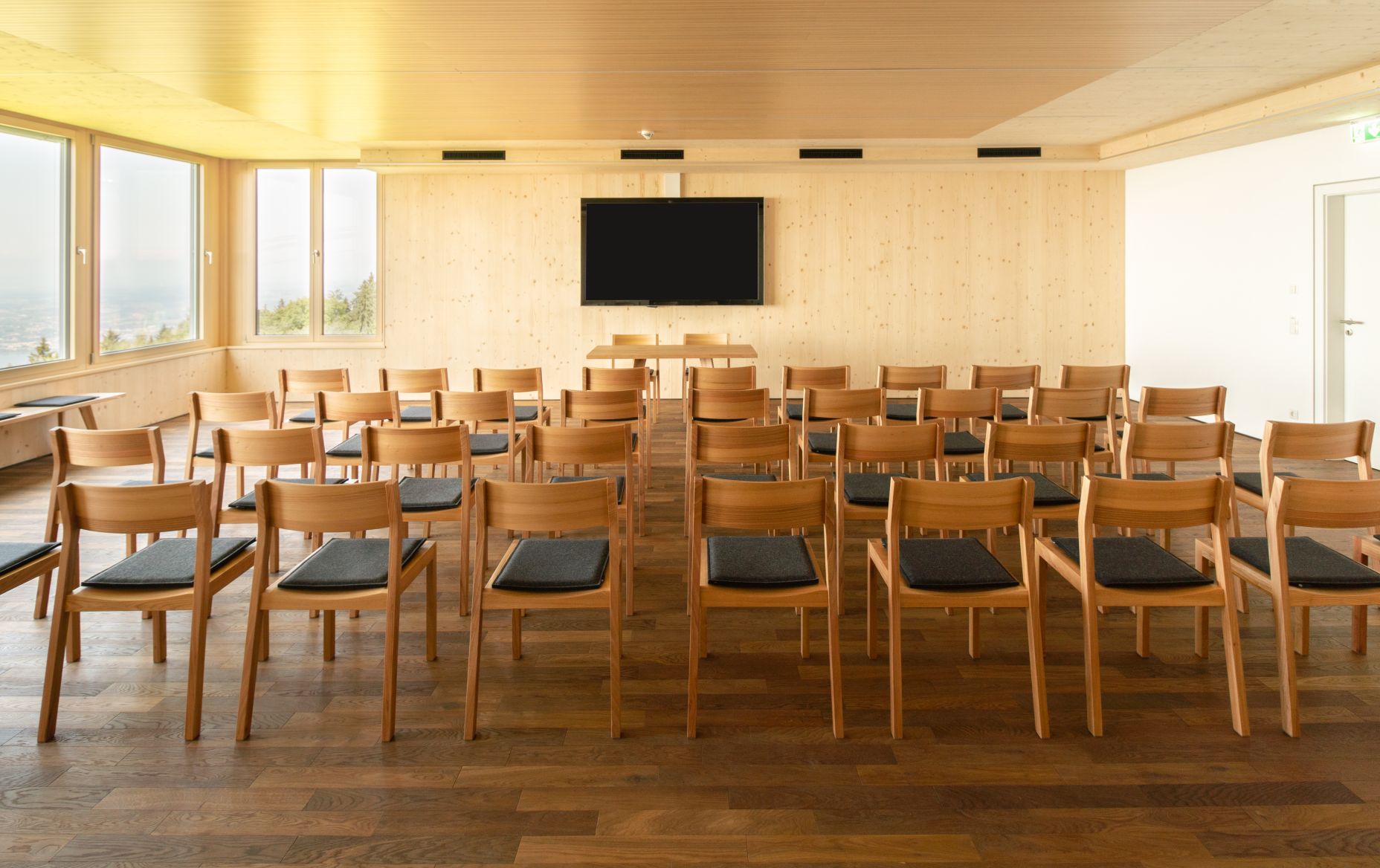 Seminarbestuhlung am Pfänder Seminarbestuhlung am Pfänder