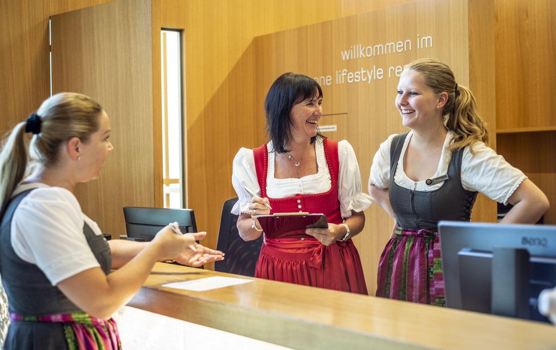 Rezeption im Seminarhotel Sonne Mellau Rezeption im Seminarhotel Sonne Mellau