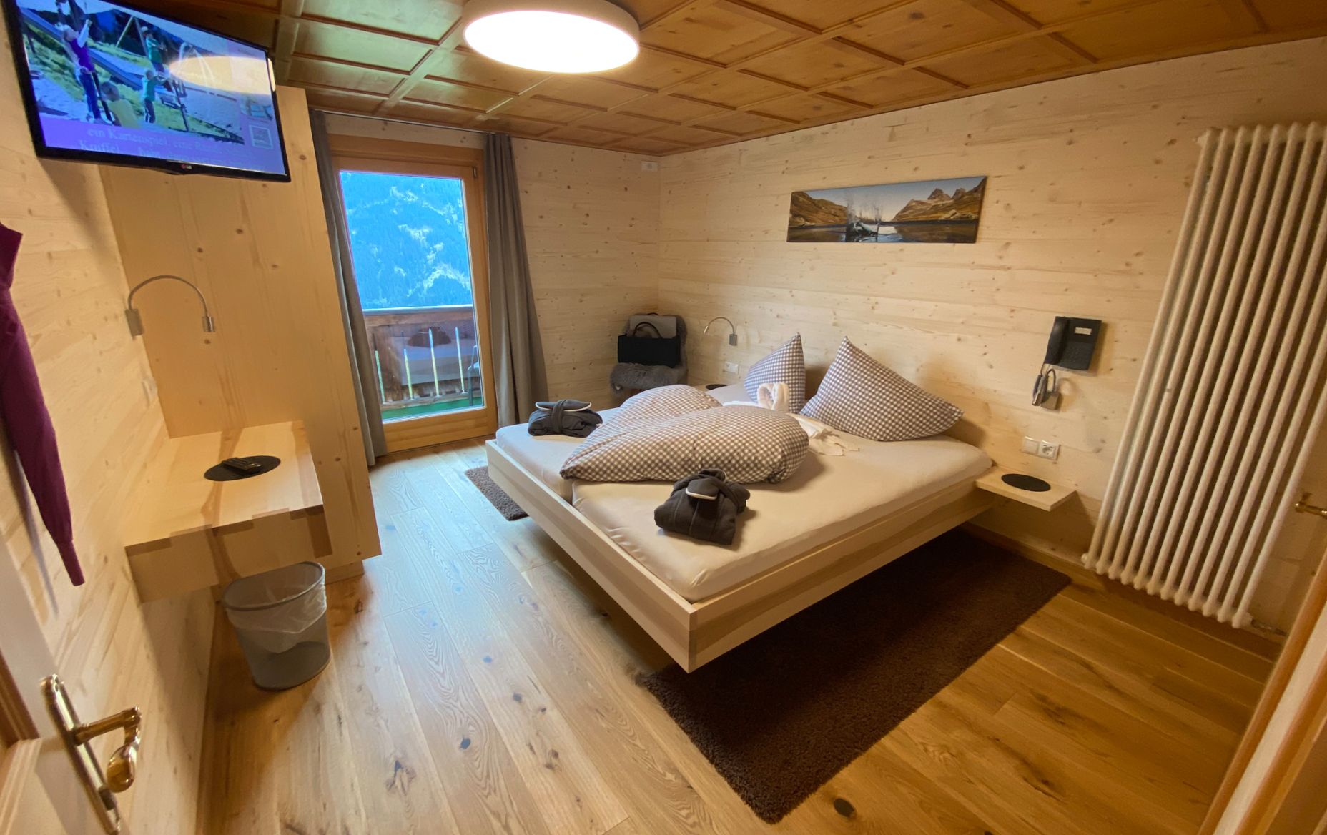 Familienzimmer Panoramablick im Panoramagasthof Kristberg Familienzimmer Panoramablick im Panoramagasthof Kristberg