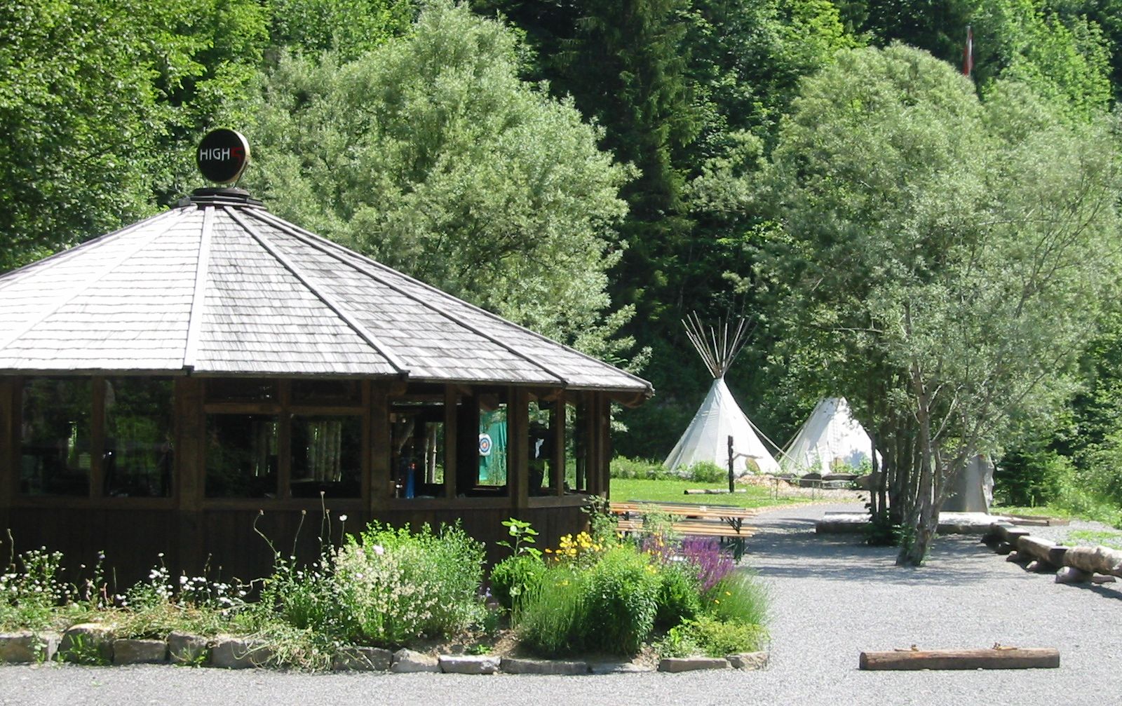 HIGH 5 Bar HIGH 5 Bar