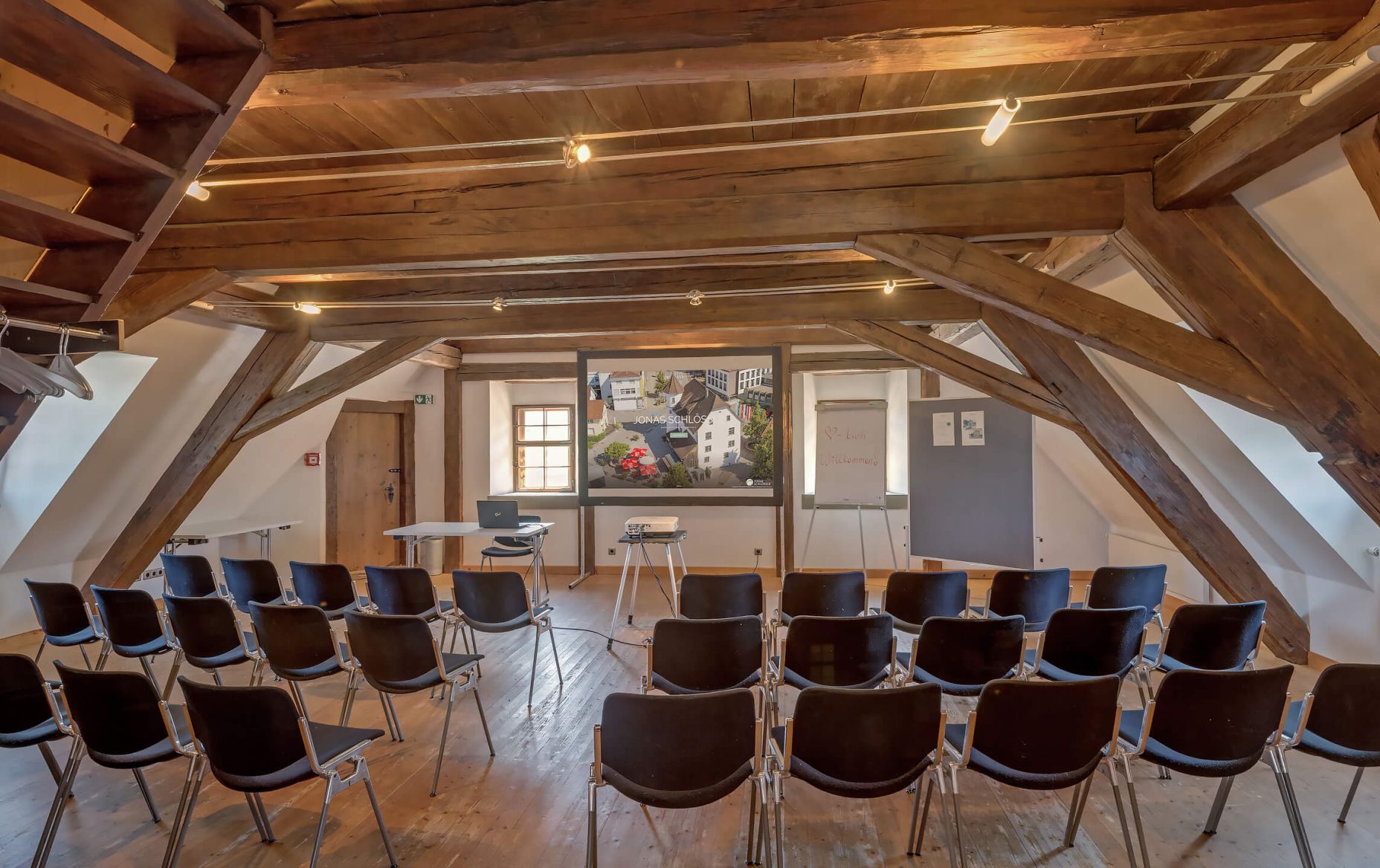 Junker Jonas Schlössle Dachgeschoss Junker Jonas Schlössle Dachgeschoss