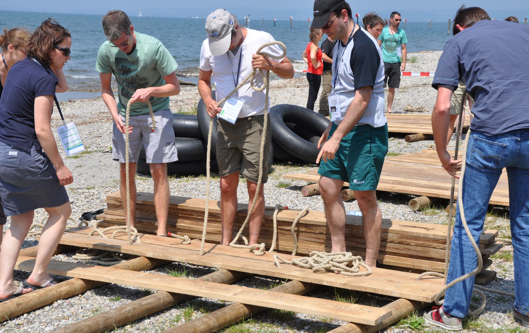 Team Building Floßbau, Rent a Village by xent Team Building Floßbau, Rent a Village by xent