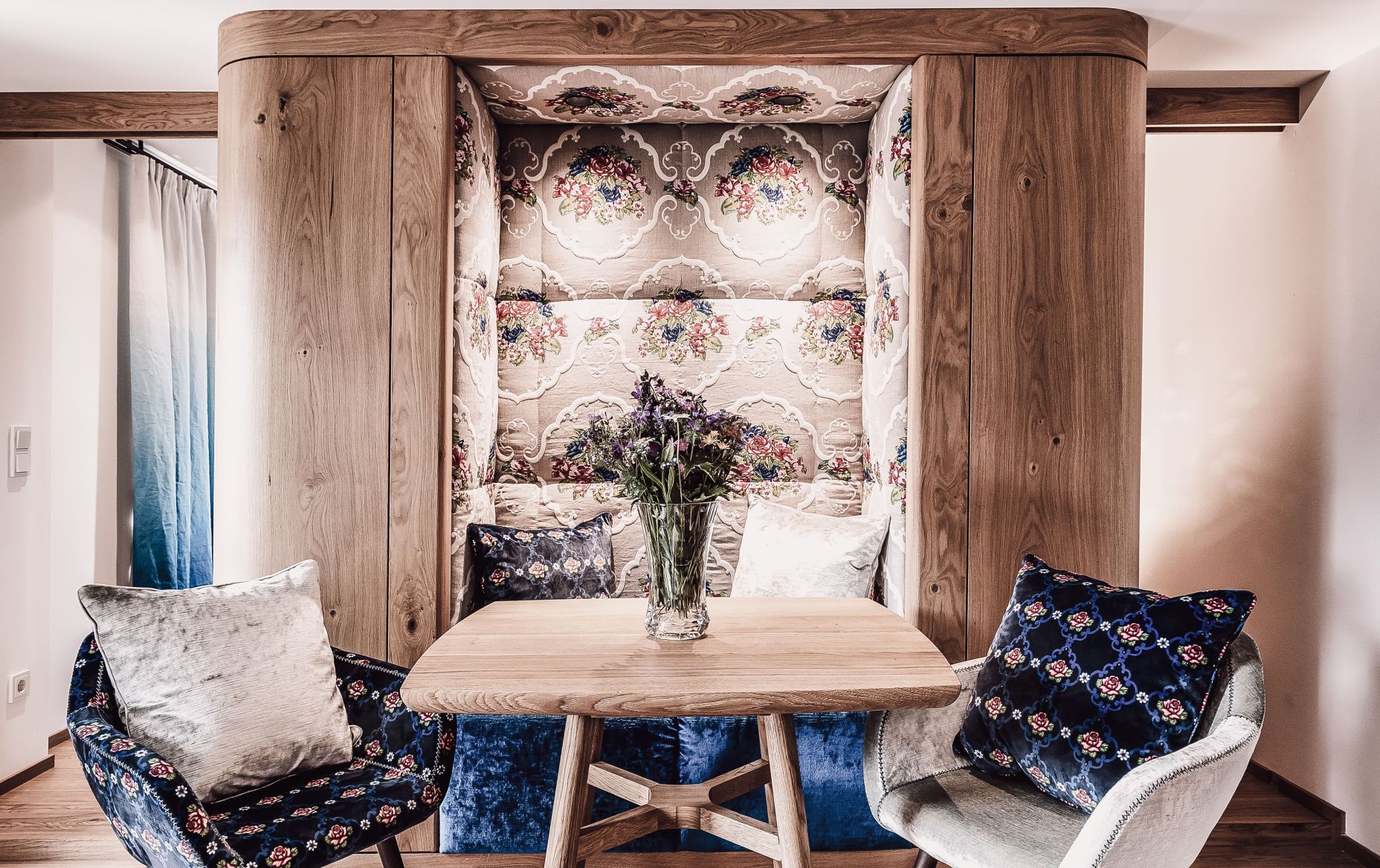 Zimmer im Seminarhotel Goldener Berg in Oberlech