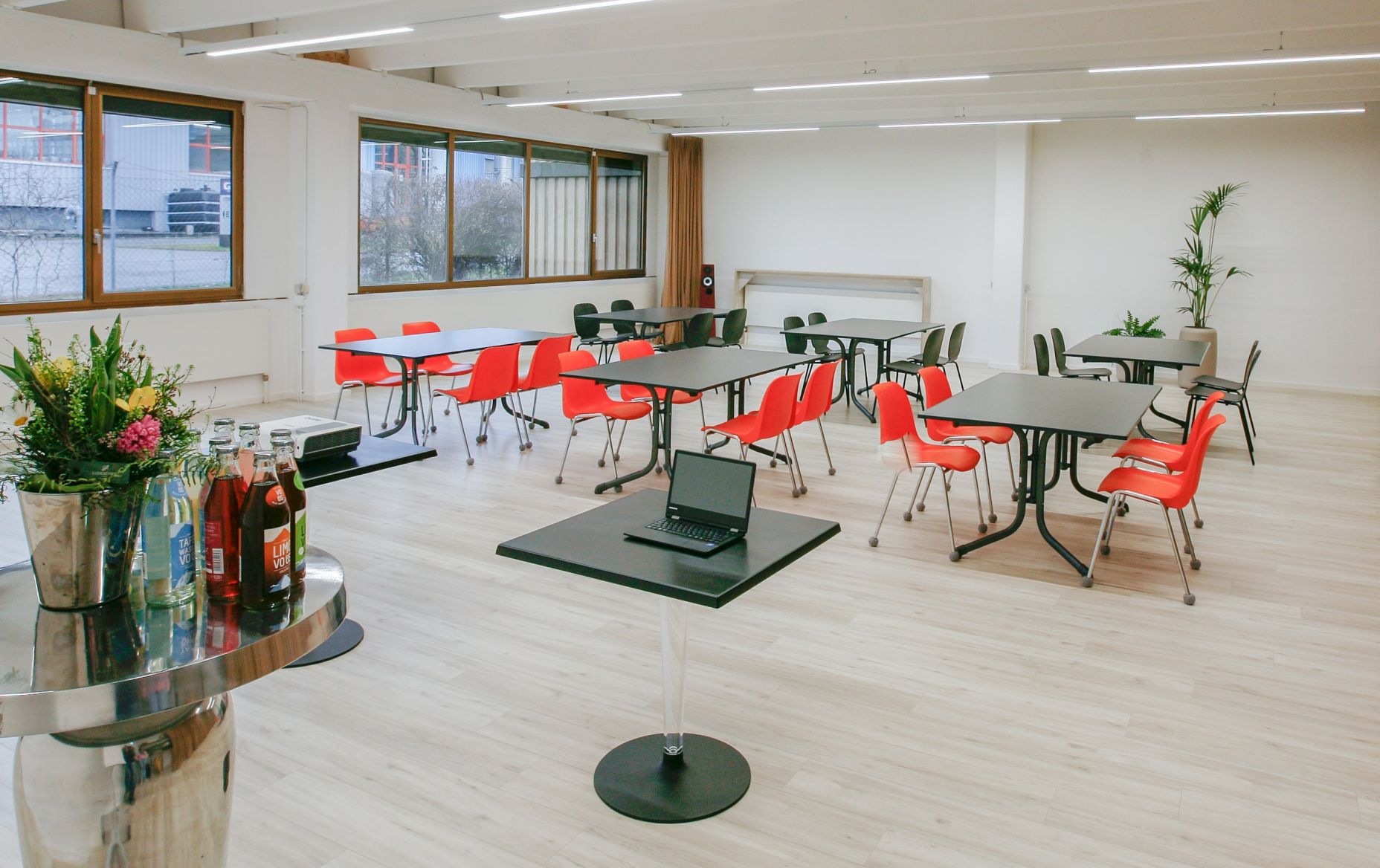 Blocktafel Bestuhlung im Tagungsraum Zuschneiderei, Allsport Campus Blocktafel Bestuhlung im Tagungsraum Zuschneiderei, Allsport Campus