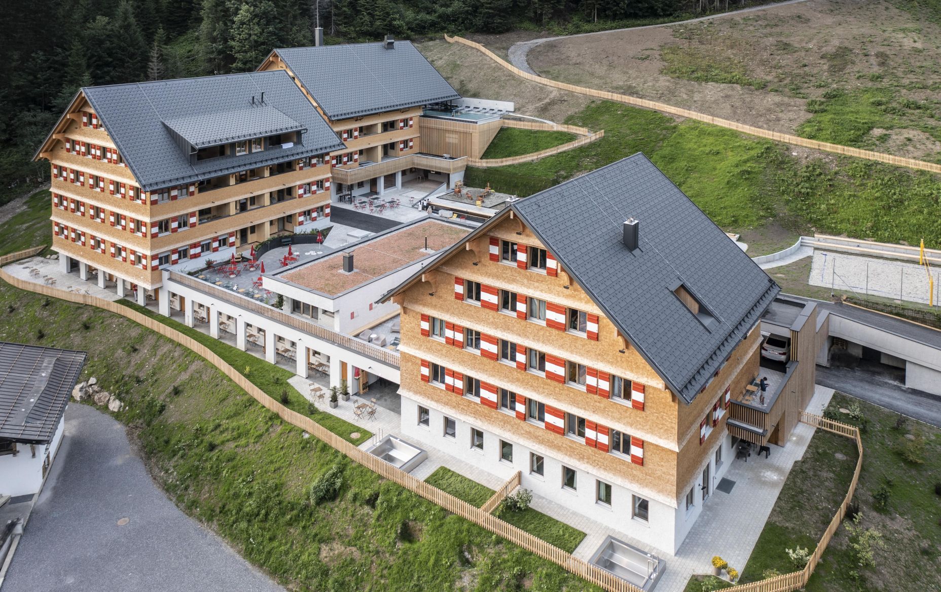 Aussenansicht Seminarhotel Berghaus Schröcken