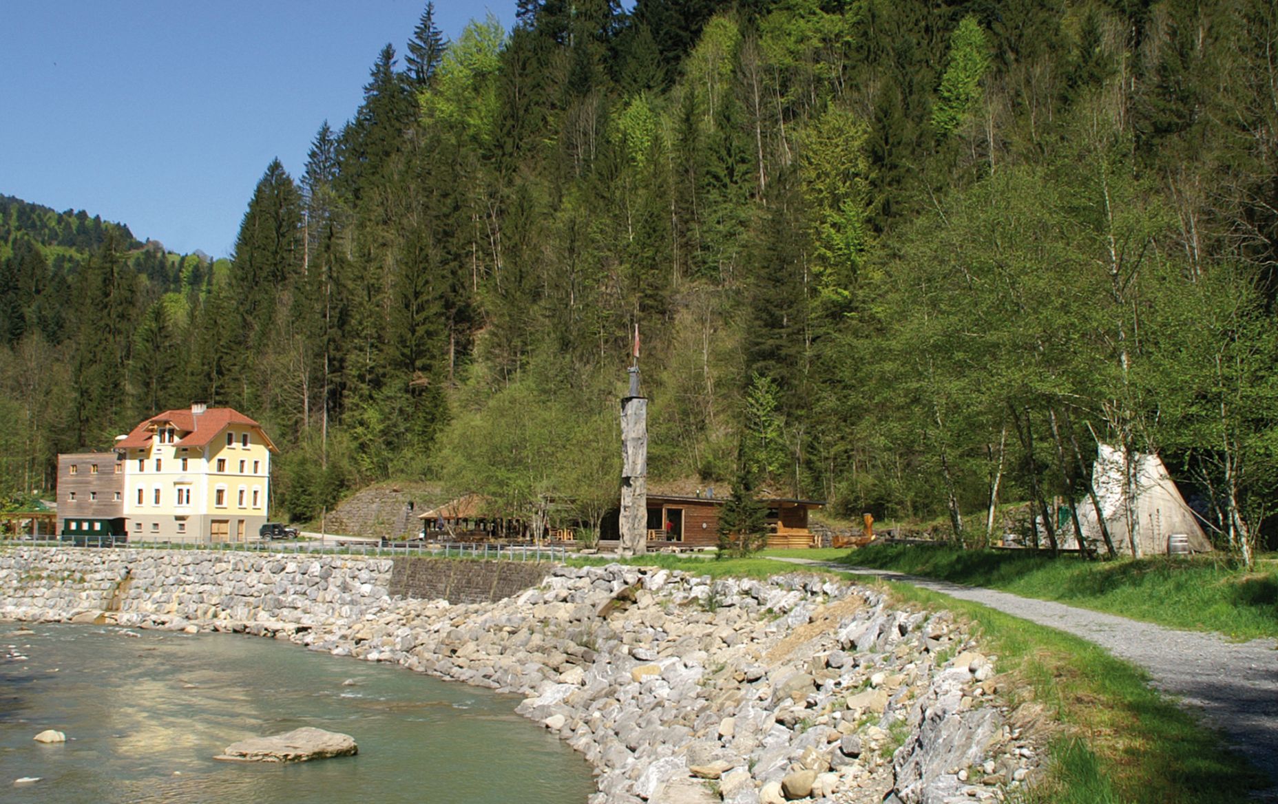 HIGH 5 Outdoor Center HIGH 5 Outdoor Center