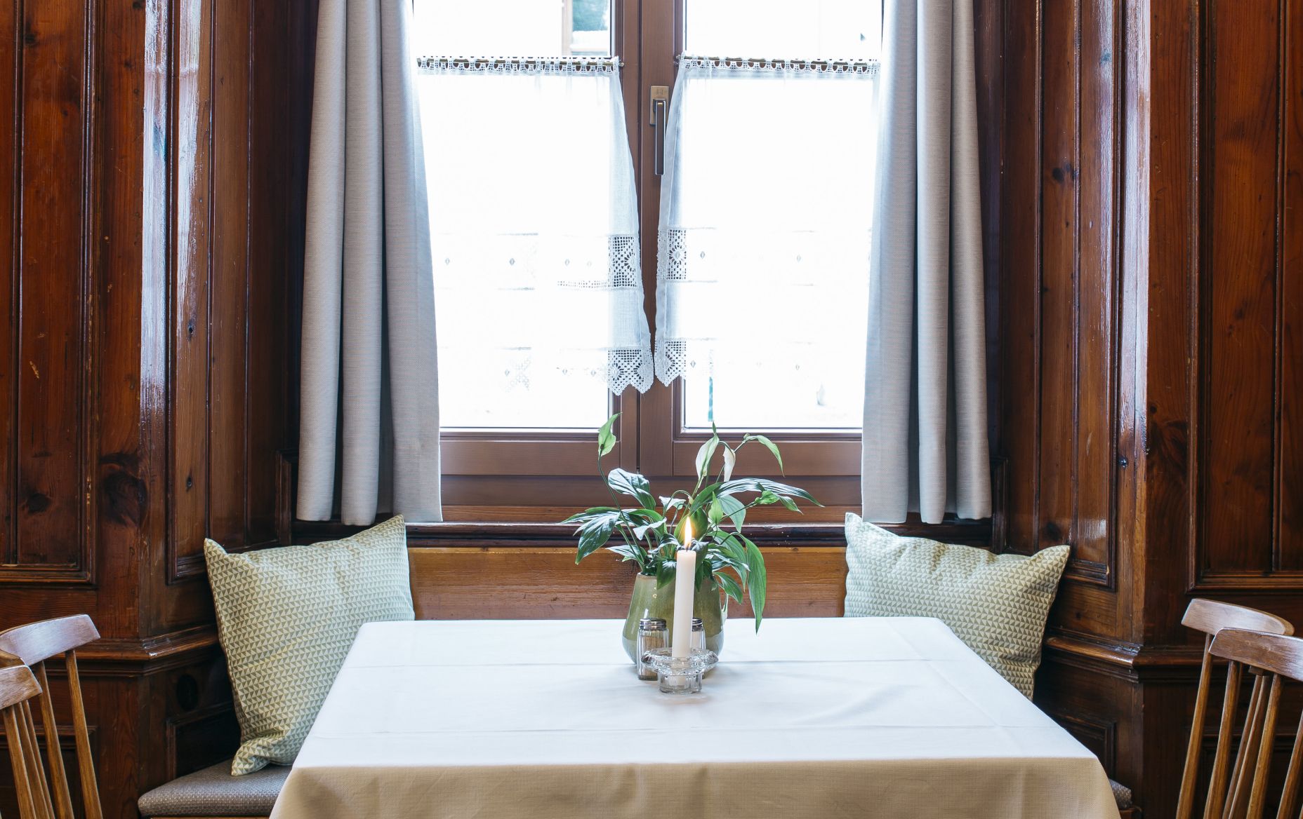 Gaststube im Hotel Lamm, Bregenz  Gaststube im Hotel Lamm, Bregenz