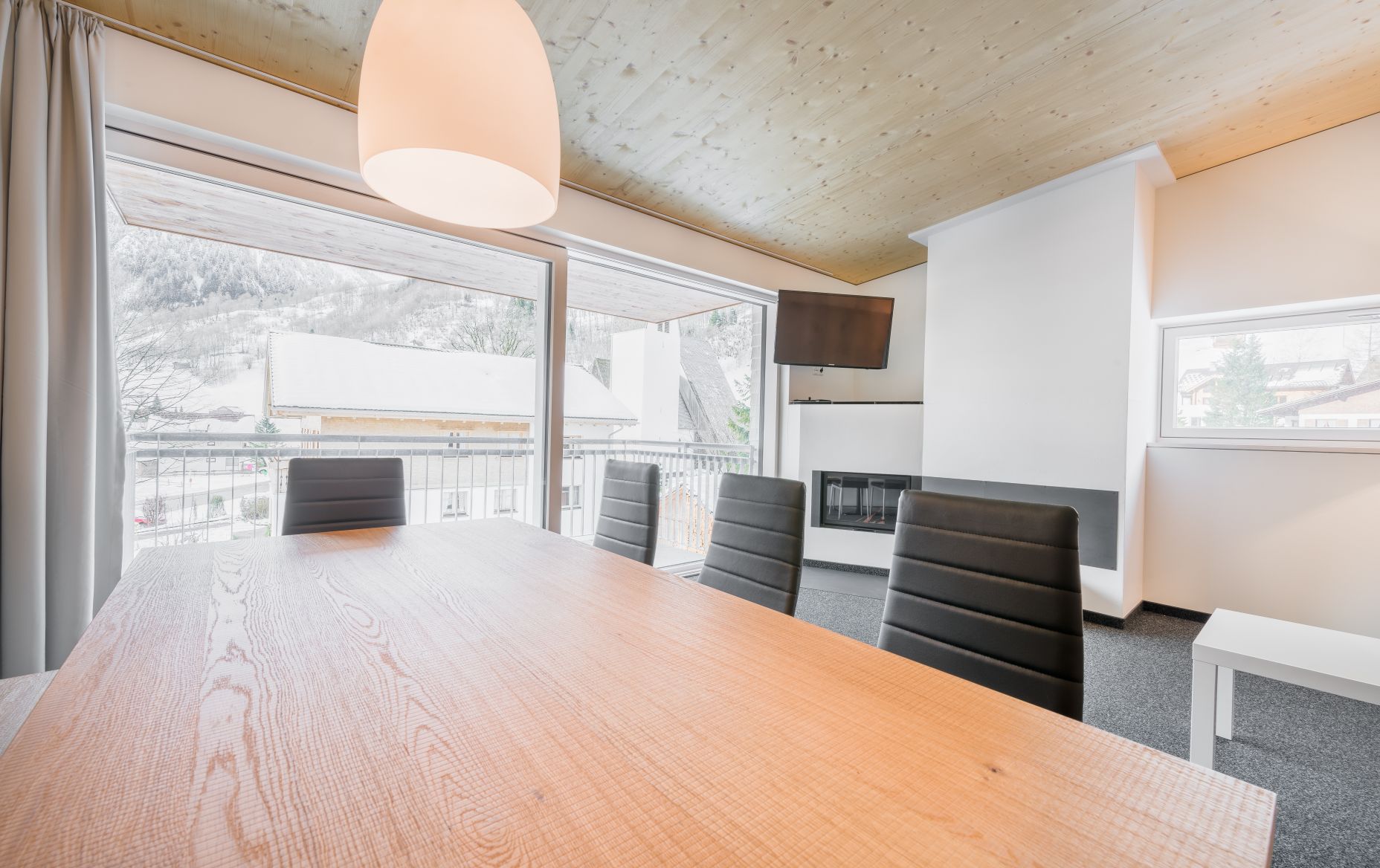 Seminar Hotel Lün, Brand