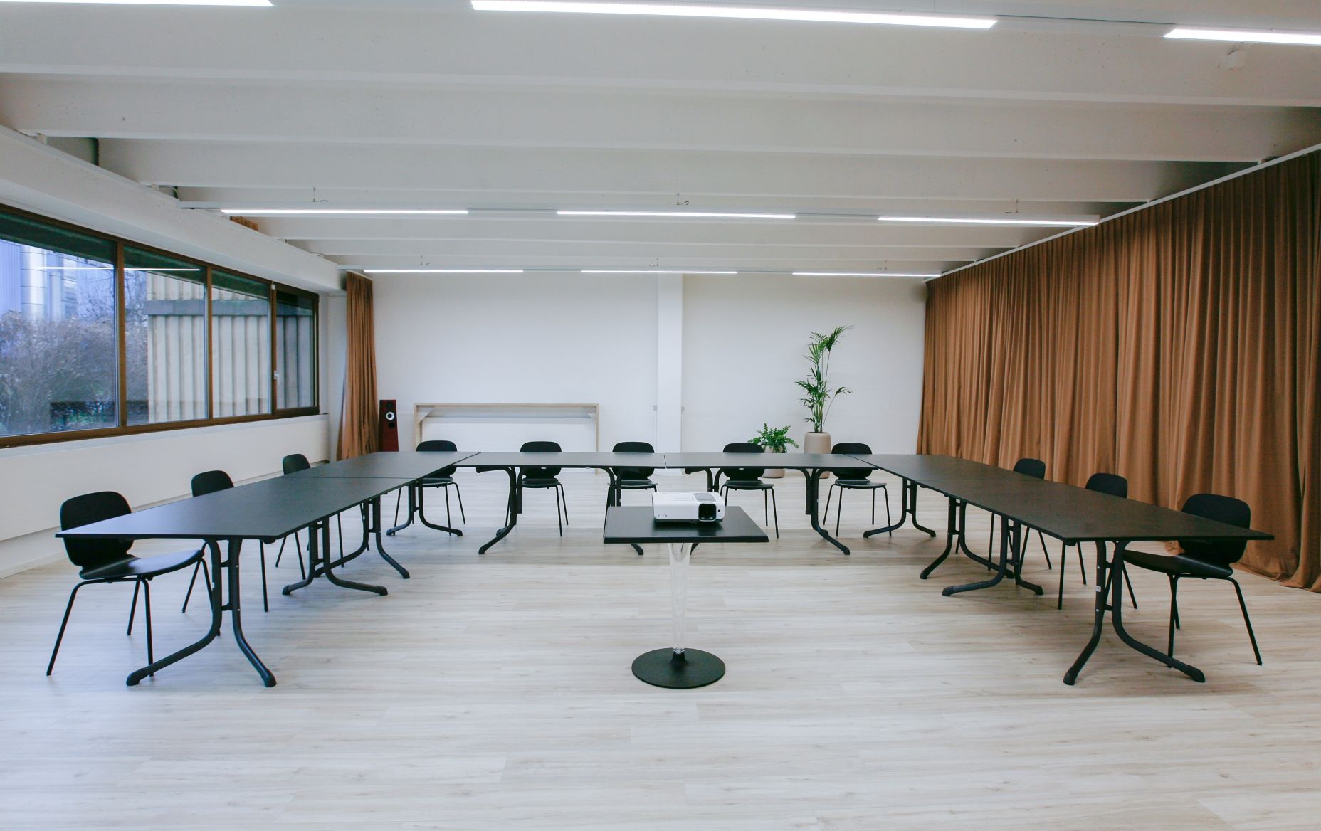 U-Bestuhlung Seminarraum Zuschneiderei, Allsport Campus