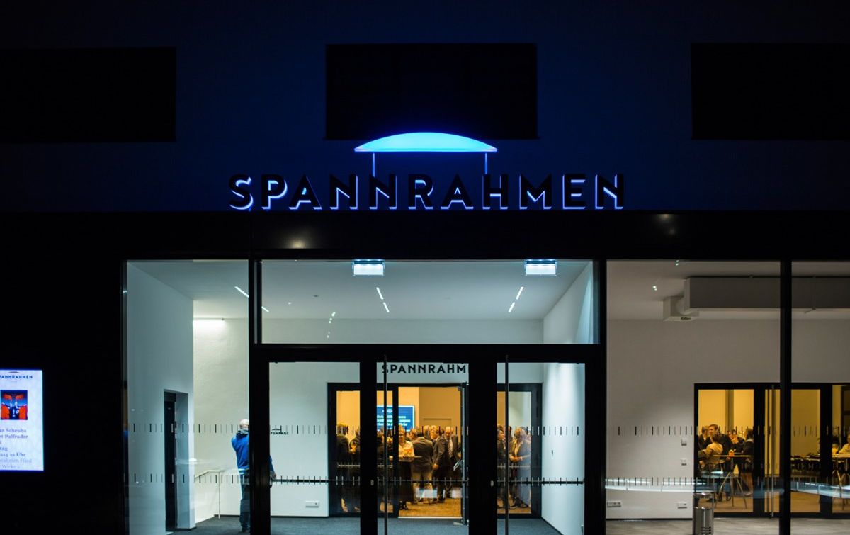 Spannrahmen Hard, SPR Haupteingang  Spannrahmen Hard, SPR Haupteingang