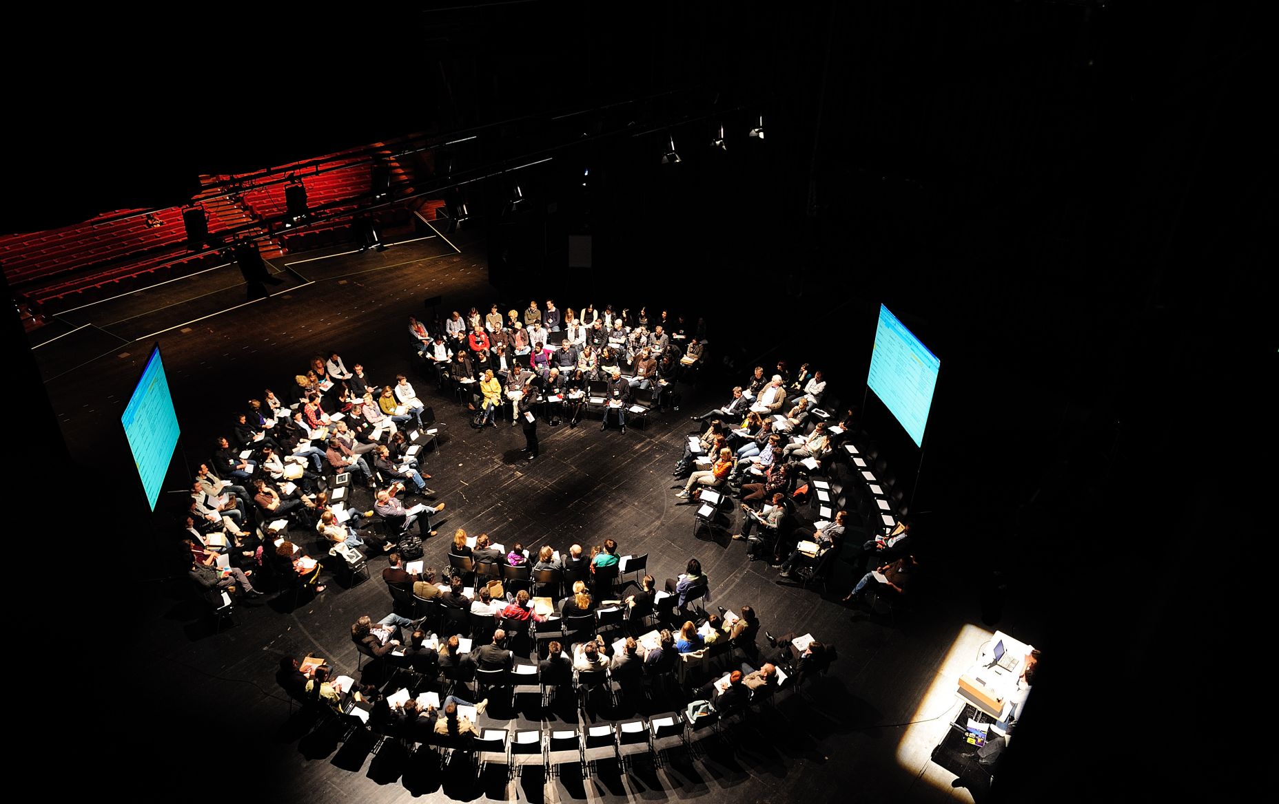 Besthulung auf der Hauptbühne im Kongress- und Festspielhaus Bregenz Besthulung auf der Hauptbühne im Kongress- und Festspielhaus Bregenz