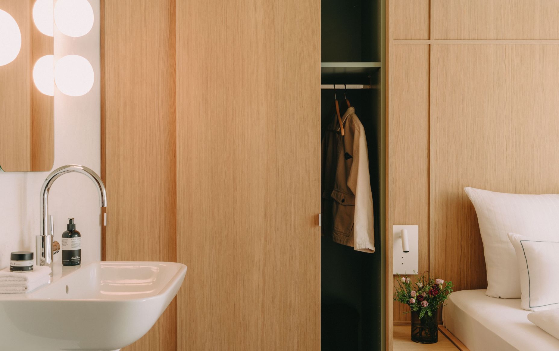 Hirschen Schwarzenberg Homes Badehaus 