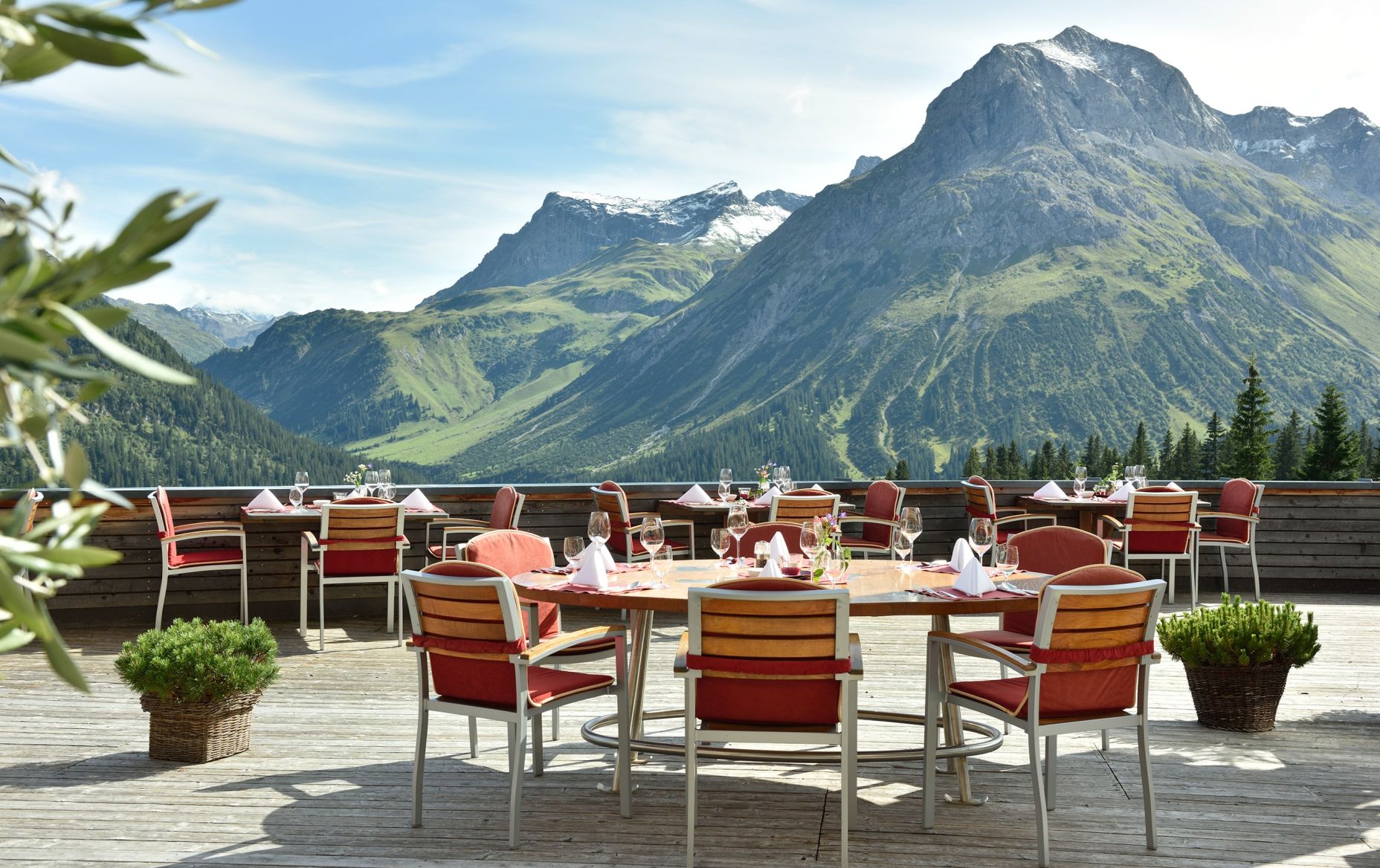 Panoramaterrasse im Seminarhotel Goldener Berg