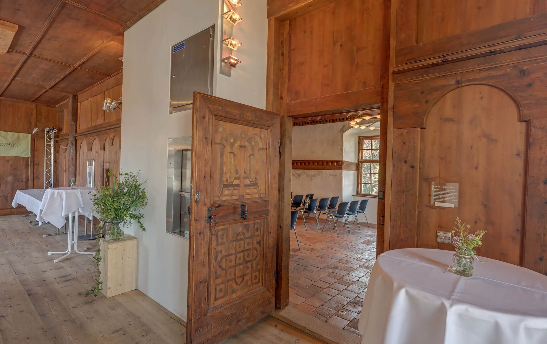 Junker Jonas Schlössle OG2 Vorraum 