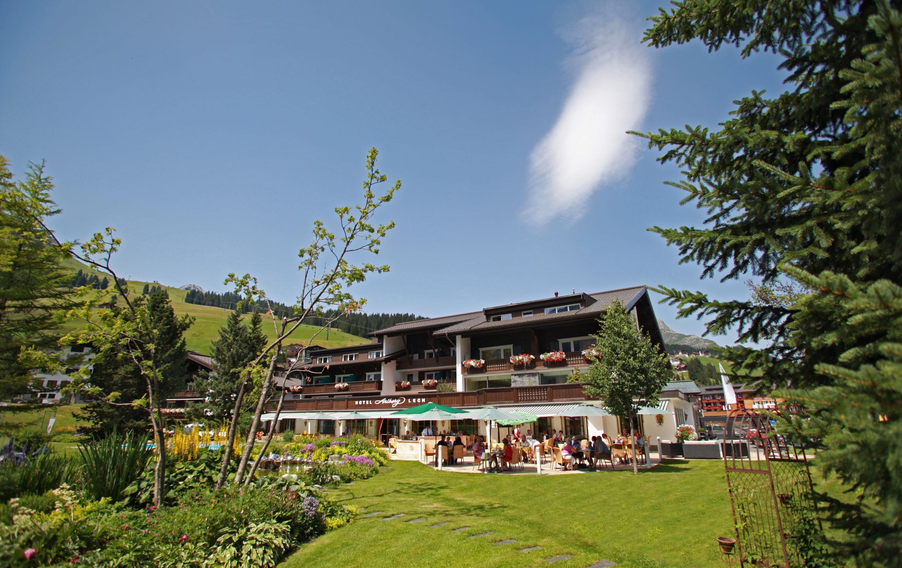 Aussenansicht Seminarhotel Arlberg, Lech