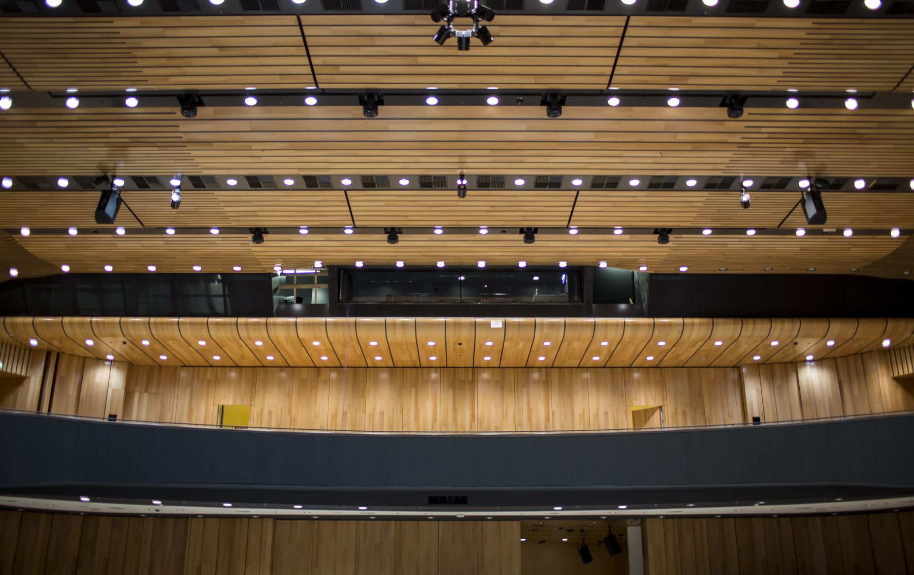 Beleuchtung und Akustik Großer Saal Montforthaus Feldkirch Beleuchtung und Akustik Großer Saal Montforthaus Feldkirch
