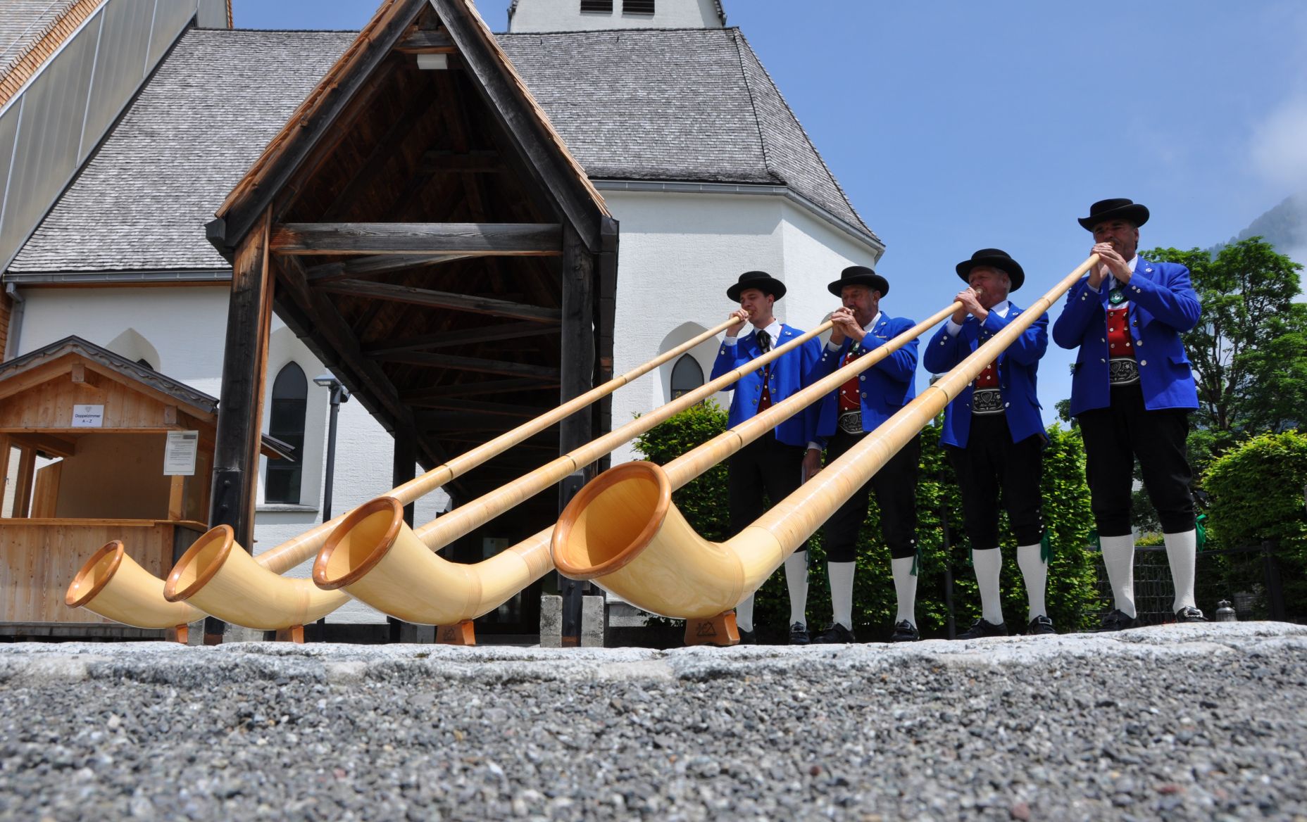 Alphorn, Rent a village in Brand