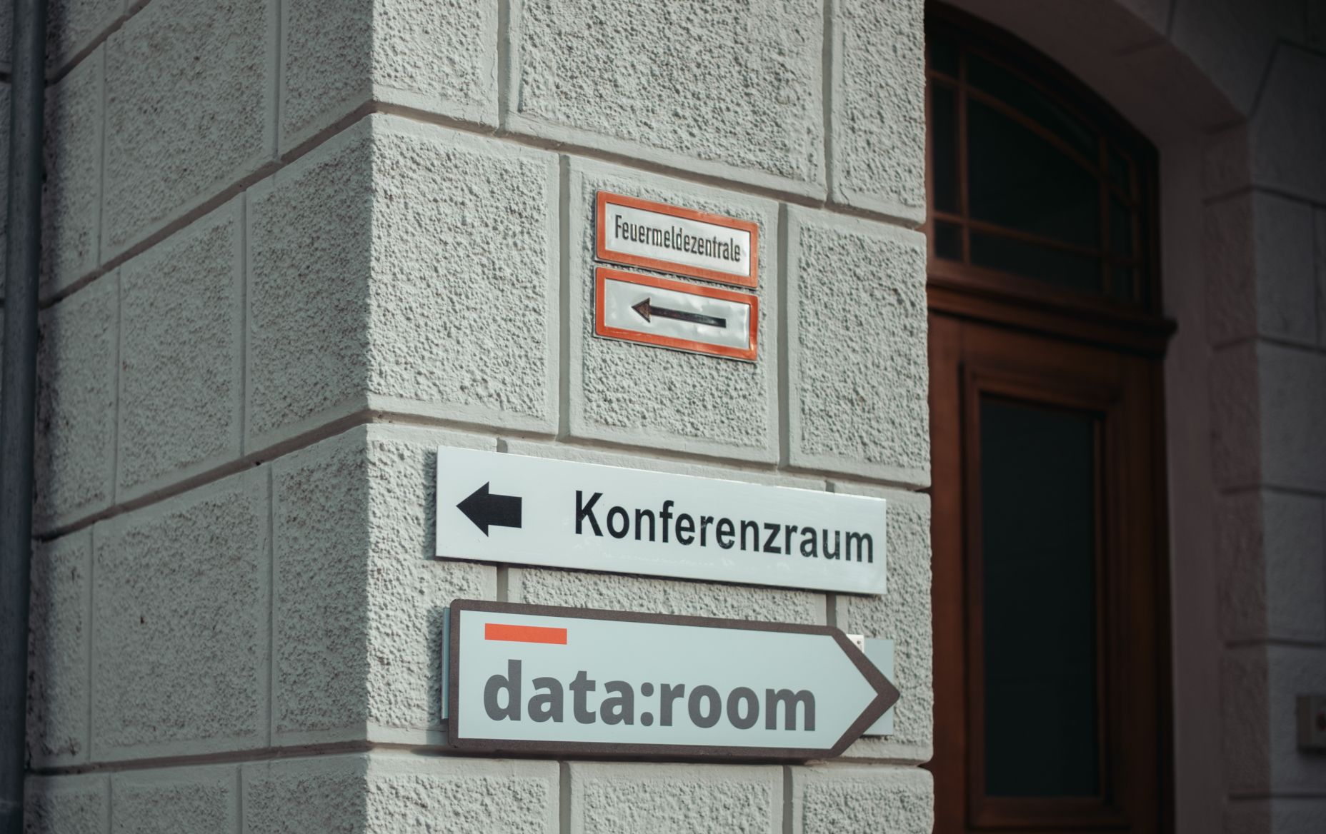 dataroom occursus Urs Treuthardt 