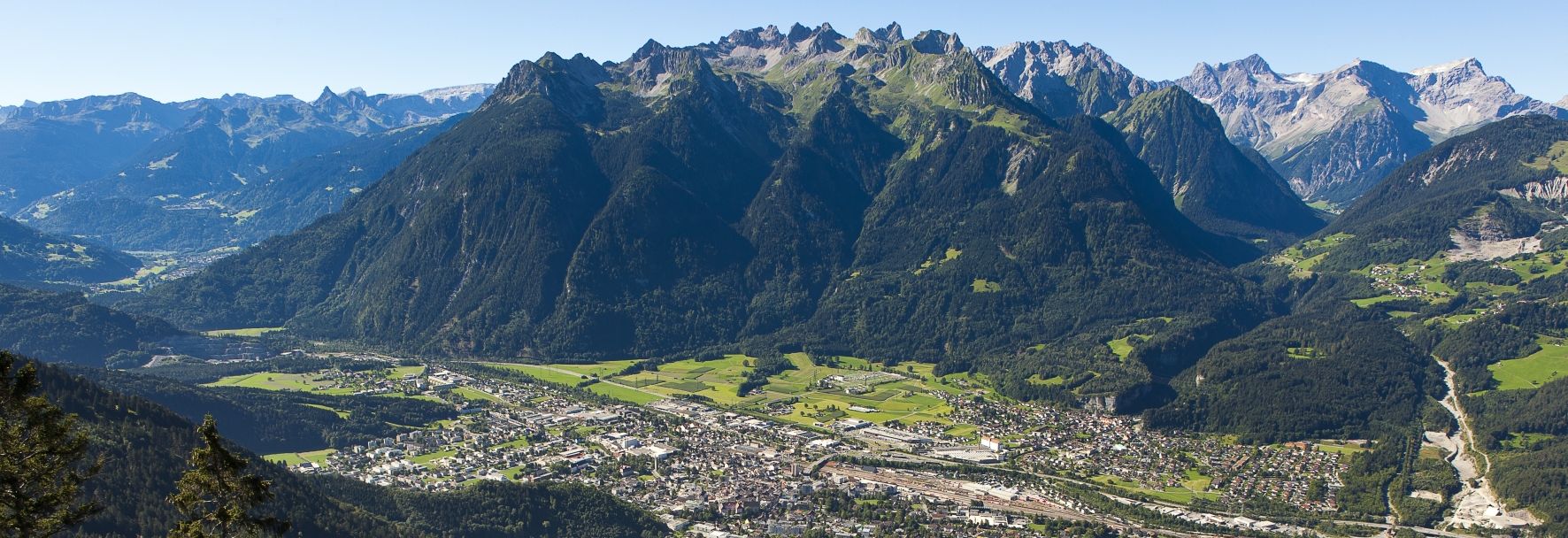 Blick auf Bludenz vom Muttersberg 