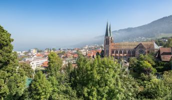 Blicka auf die Kongressstadt Bregenz mit Nebel