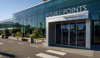 Eingang Four Points by Sheraton Panoramahaus
