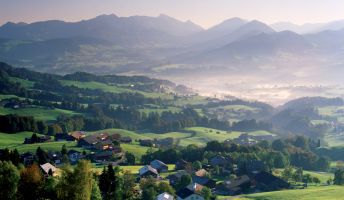 Blick in den Bregenzerwald bei Morgennebel Blick in den Bregenzerwald bei Morgennebel