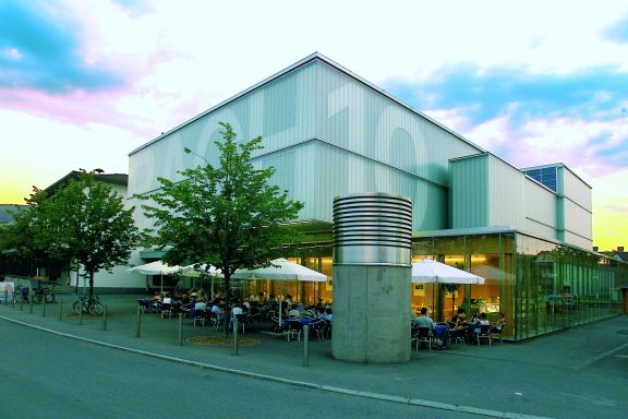 Aussenansicht Kulturbühne Ambach