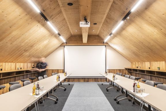 Seminarraum im Berghaus Schröcken im Bregenzerwald