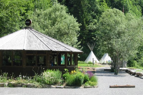 HIGH 5 Bar  HIGH 5 Bar