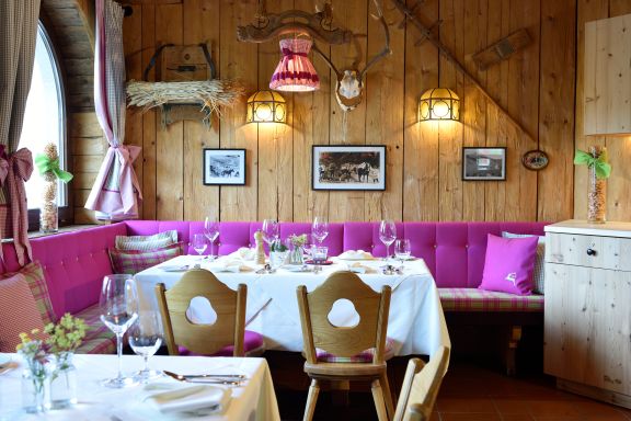 Restaurant Hotel Goldener Berg, Oberlech Restaurant Hotel Goldener Berg, Oberlech