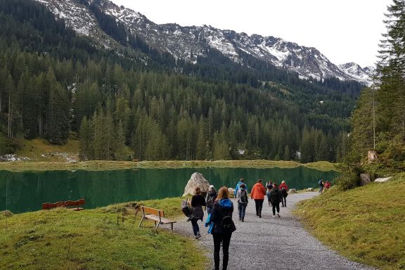 Gruppeausflug zum Herzsee im Kleinwalsertal Gruppeausflug zum Herzsee im Kleinwalsertal