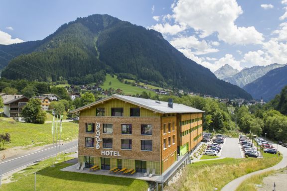 Fassade Seminarhotel Explorer Hotel Montafon, Gaschurn