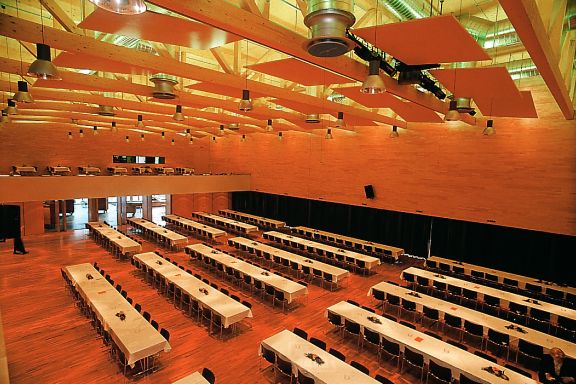 Bankett Bestuhlung im CUBUS Wolfurt Bankett Bestuhlung im CUBUS Wolfurt
