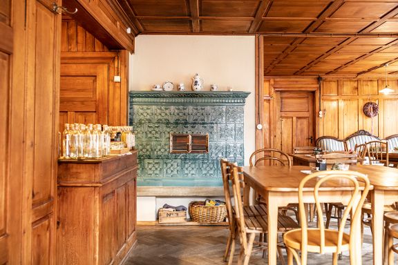 Stube in der Bergbrennerei & Gasthaus Löwen