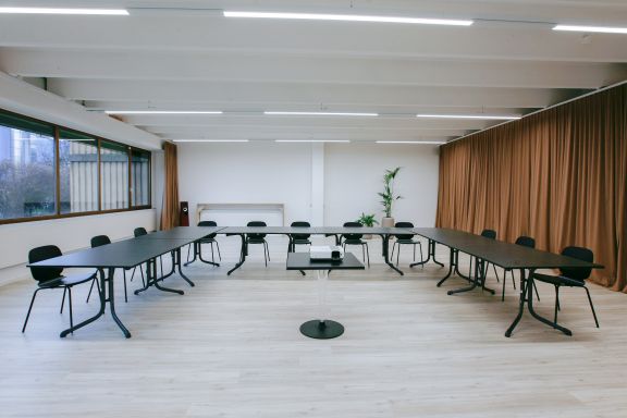 U-Bestuhlung Seminarraum Zuschneiderei, Allsport Campus