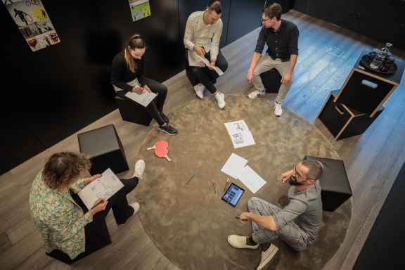 Revier Mountain Lodge Montafon-Kreativraum Banksy