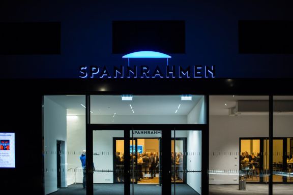 Spannrahmen Hard, SPR Haupteingang 