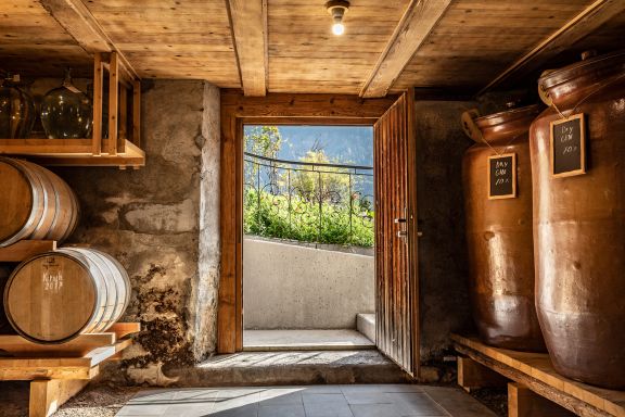 Keller in der Bergbrennerei & Gasthaus Löwen Keller in der Bergbrennerei & Gasthaus Löwen