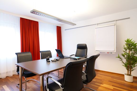Meetingraum im Hotel Germania, Bregenz  Meetingraum im Hotel Germania, Bregenz