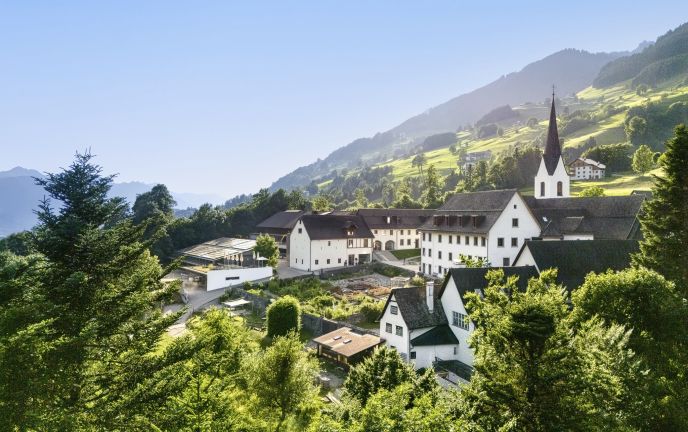Propstei St. Gerold Die Propstei in ihrer Vielfalt von oben (c) Matthias Rhomberg - 