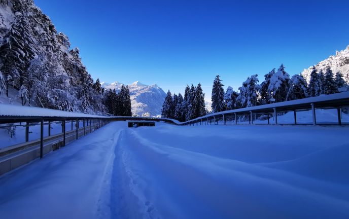 Bobfahren im Eiskanal Bludenz Bobfahren im Eiskanal Bludenz