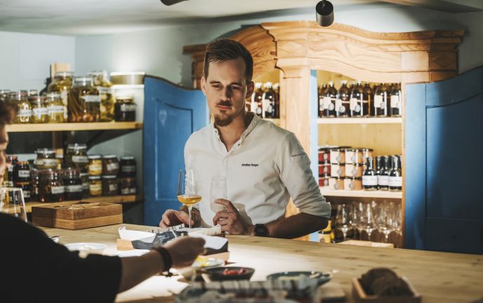 Hirschen Fermentierkeller  Hirschen Fermentierkeller