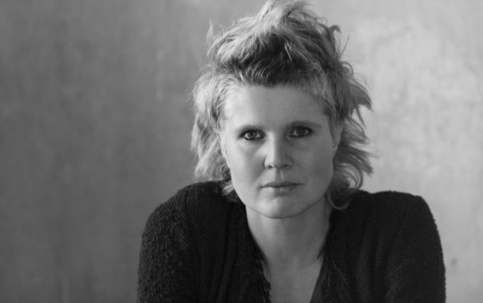 SW Portrait Dr. Svenja Flaßpöhler 