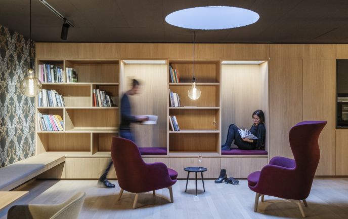 Bibliothek in der Stube, Tempel 74 Bibliothek in der Stube, Tempel 74