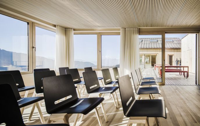Bestuhlung im Tagungsraum, Ferienhaus Bergfrieden Bestuhlung im Tagungsraum, Ferienhaus Bergfrieden