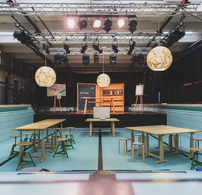 Eventsetting im Pool, Altes Hallenbad in Feldkirch