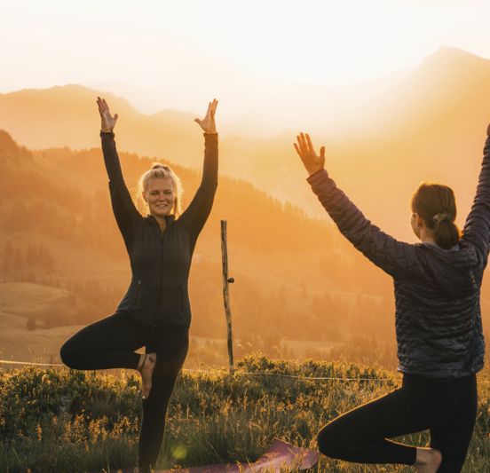 Sonnenaufgang Yoga auf dem Elsenkopf Sonnenaufgang Yoga auf dem Elsenkopf