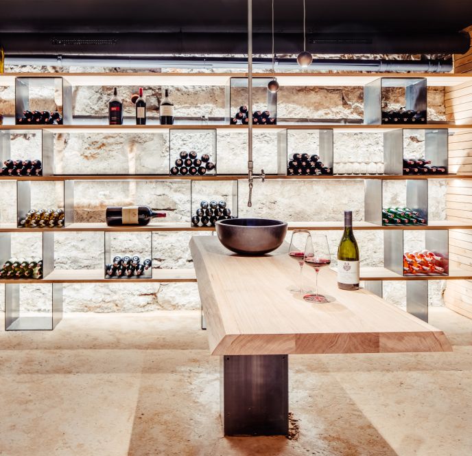 Weinkeller im Hotel das Tschofen, Bludenz Weinkeller im Hotel das Tschofen, Bludenz