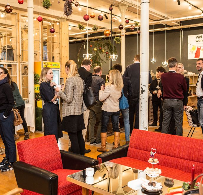 Netzwerken beim Vorarlberger Convention Forum 2019, carla Store Bludenz